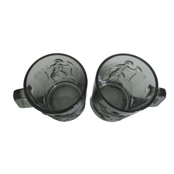 2 McDonalds Ronald McDonald Glass Mugs - Ronald with Football - Coffee Tea Mugs - Picture 4 of 6